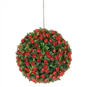 Yapay Yaprakları ile Yapay Kırmızı Roese Topu